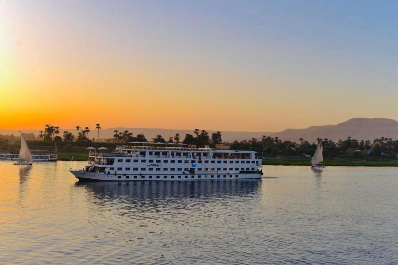 Luxor Aswan Victoria Nile Cruise: Weekly Sailings from Luxor and Aswan Hotel Exterior photo